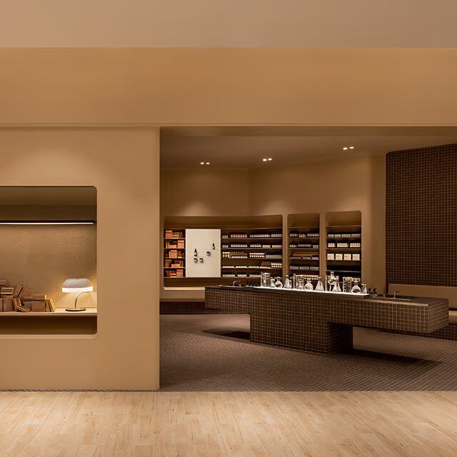 First Image on Carousel