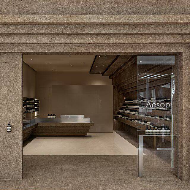 First Image on Carousel