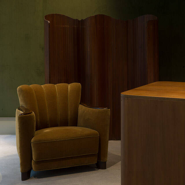 First Image on Carousel