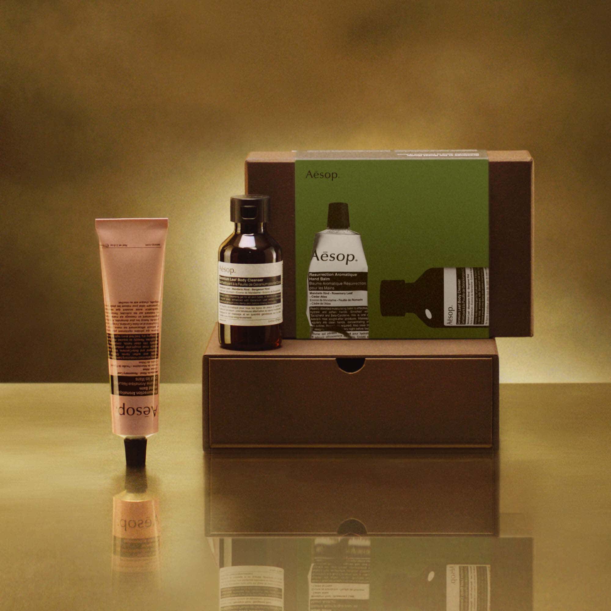 그리팅스 인 더 게스트룸