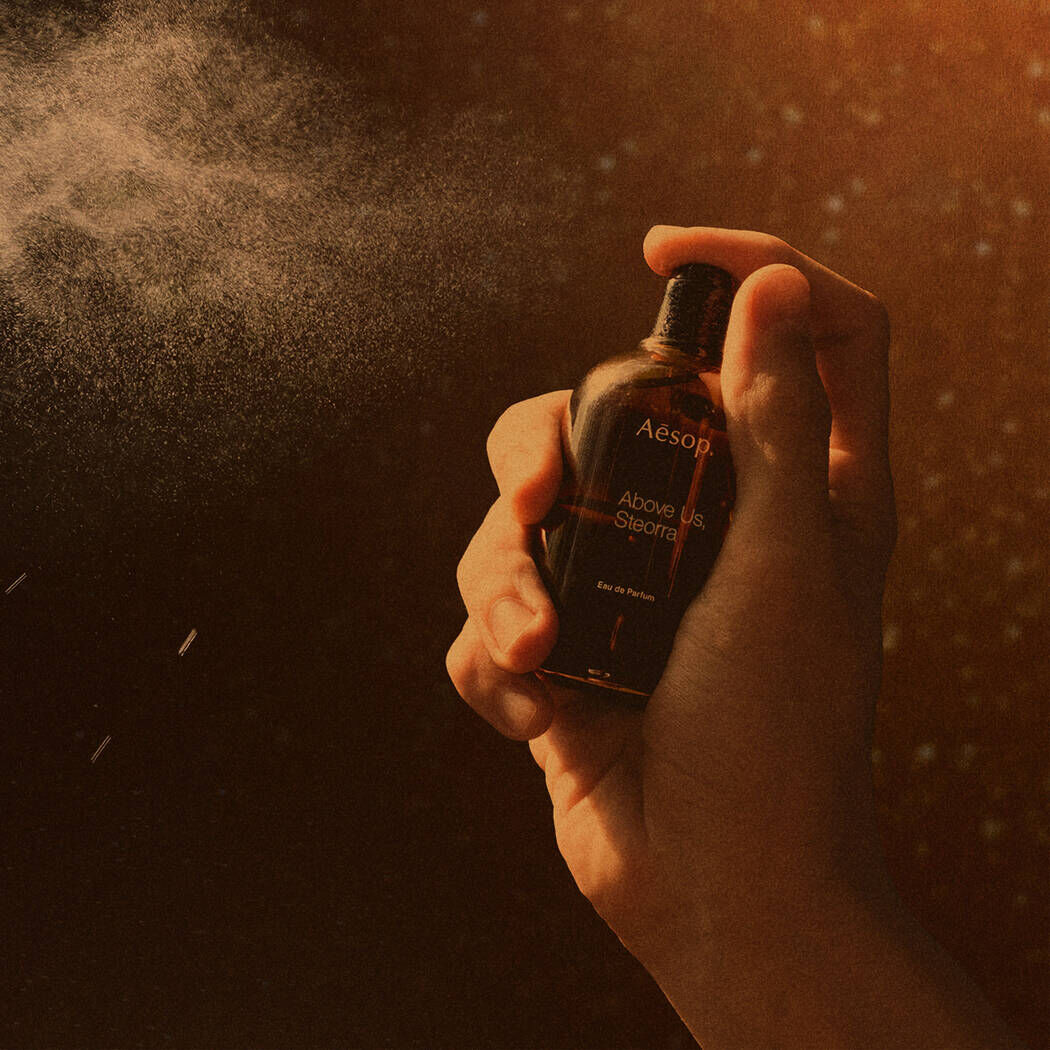 어보브 어스, 스테오라 오 드 퍼퓸