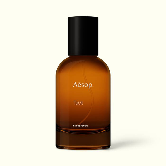 흰 배경 위 이솝 테싯 오 드 퍼퓸 50ml 향수병 — 이솝 테싯